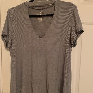 American Eagle open cleavage blouse